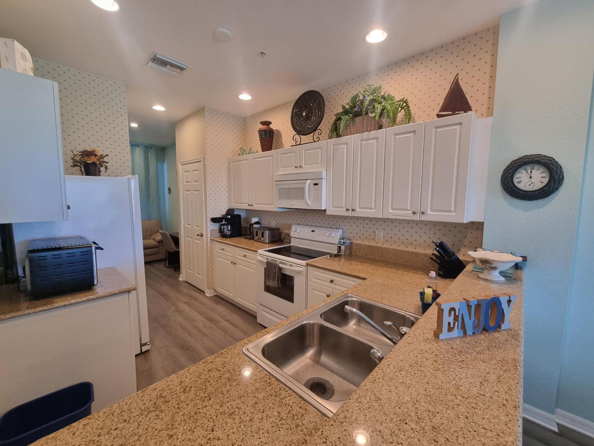 Stunning 2-Bedroom Plus Den Condo In Greenlinks Resort Napoli Bagian luar foto